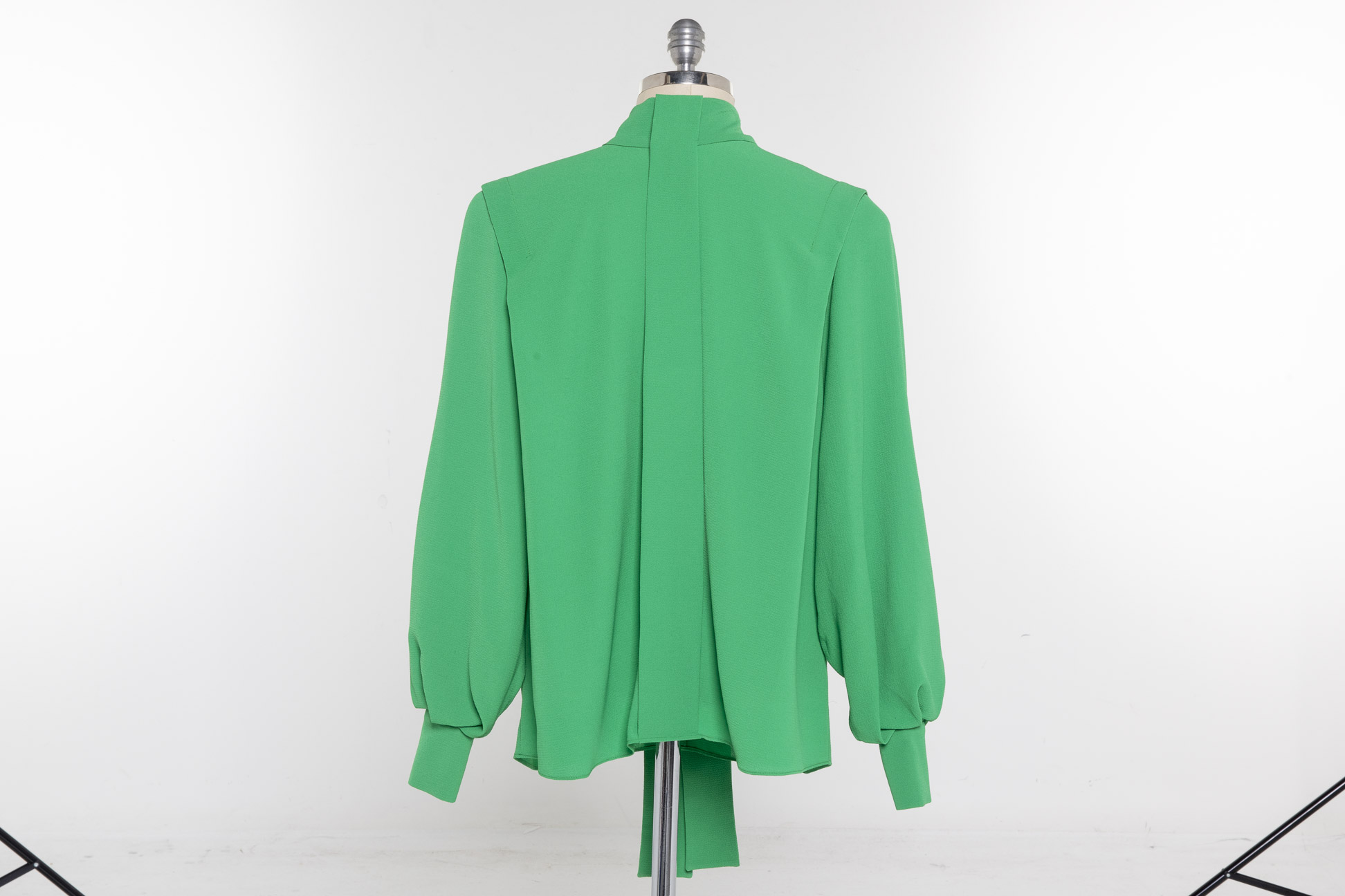 AN EMILIA WICKSTEAD 'BRUNHILDA' GREEN CREPE BLOUSE - Image 3 of 3