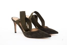 A PAIR OF GIANVITO ROSSI 'RHEA 105' GREEN SUEDE HEELS EU 38