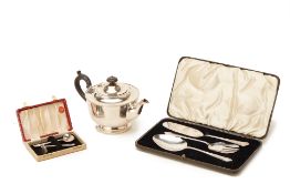A GROUP OF SILVER PLATED ITEMS