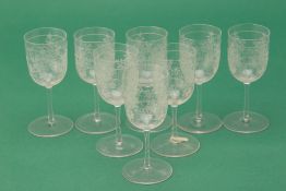 A SET OF EIGHT WINE GLASSES