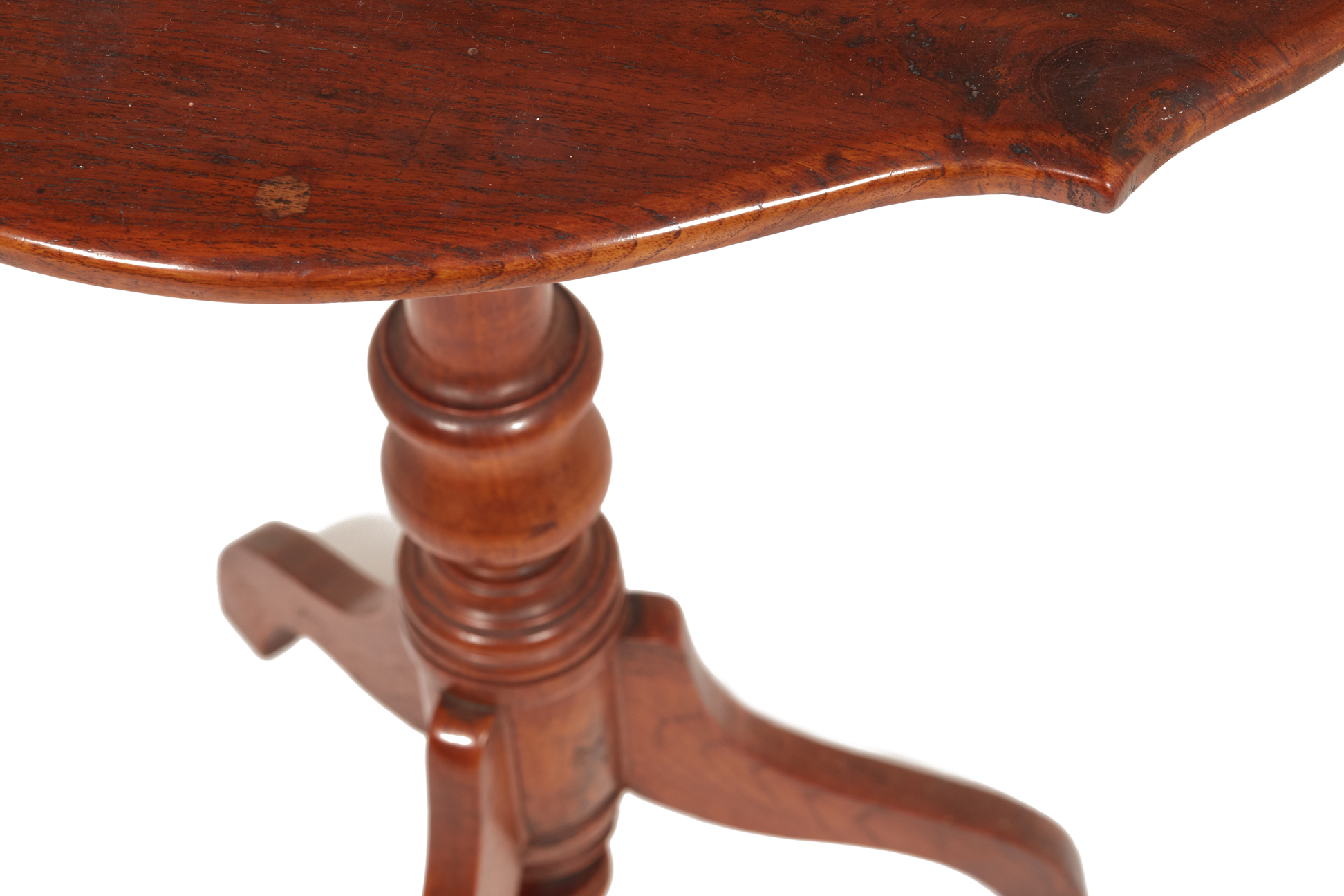AN ANTIQUE DUTCH TRIPOD TABLE - Image 2 of 3