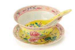 AN UNUSUAL PERANAKAN YELLOW-GROUND BOWL, PLATE AND SPOON SET