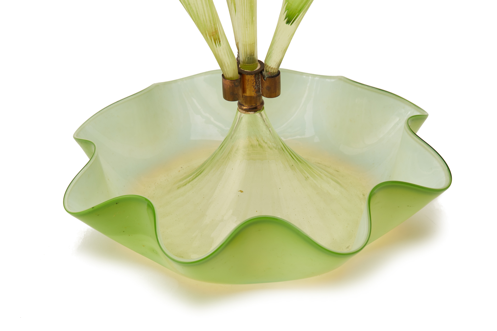 A LIME GREEN VASELINE GLASS EPERGNE - Image 3 of 4