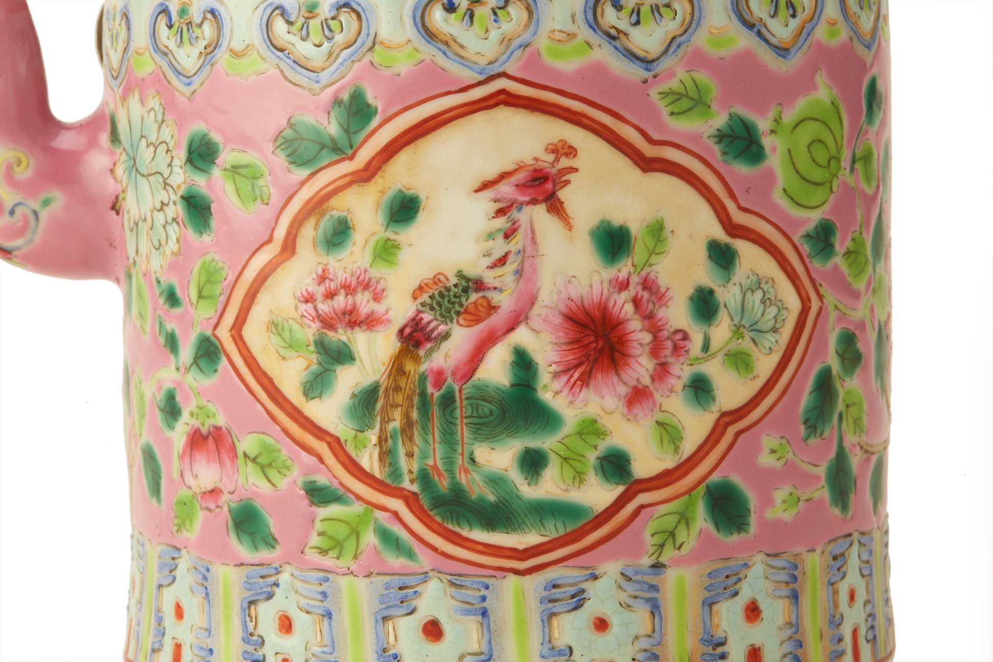 A PERANAKAN PINK GROUND AND WHITE PANEL CYLINDRICAL TEAPOT - Image 3 of 5