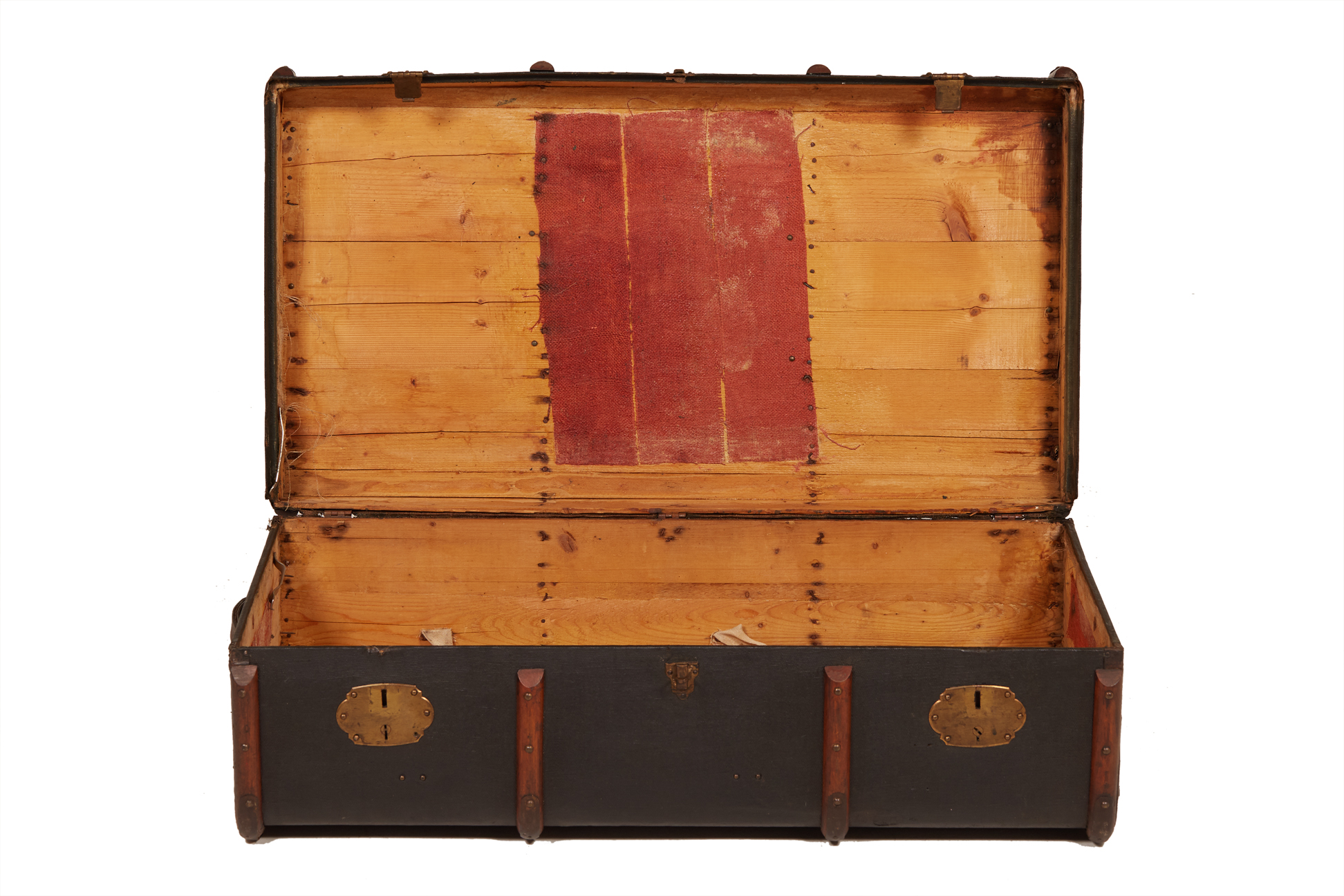 A LARGE VINTAGE BLACK BRASS & BOUND CANVAS TRAVELLING TRUNK - Image 2 of 2