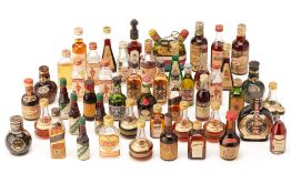 A QUANTITY OF MINIATURE BOTTLED SPIRITS AND LIQUEURS