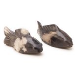 A PAIR OF MARBLE FISH SCULPTURES