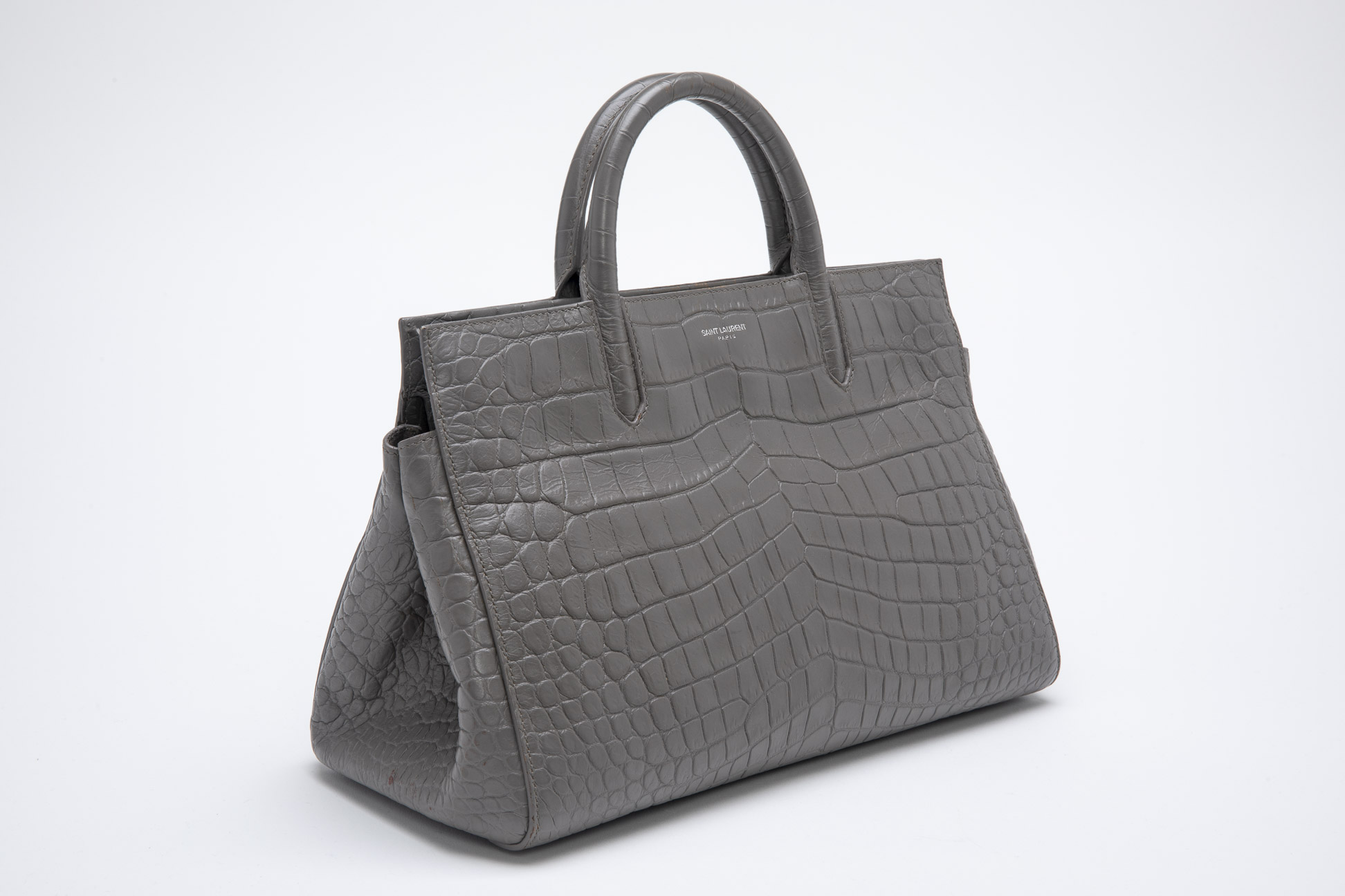 A SAINT LAURENT GREY CROCODILE EMBOSSED LEATHER TOTE BAG - Image 4 of 6