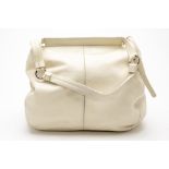 A TOD'S WHITE HANDBAG