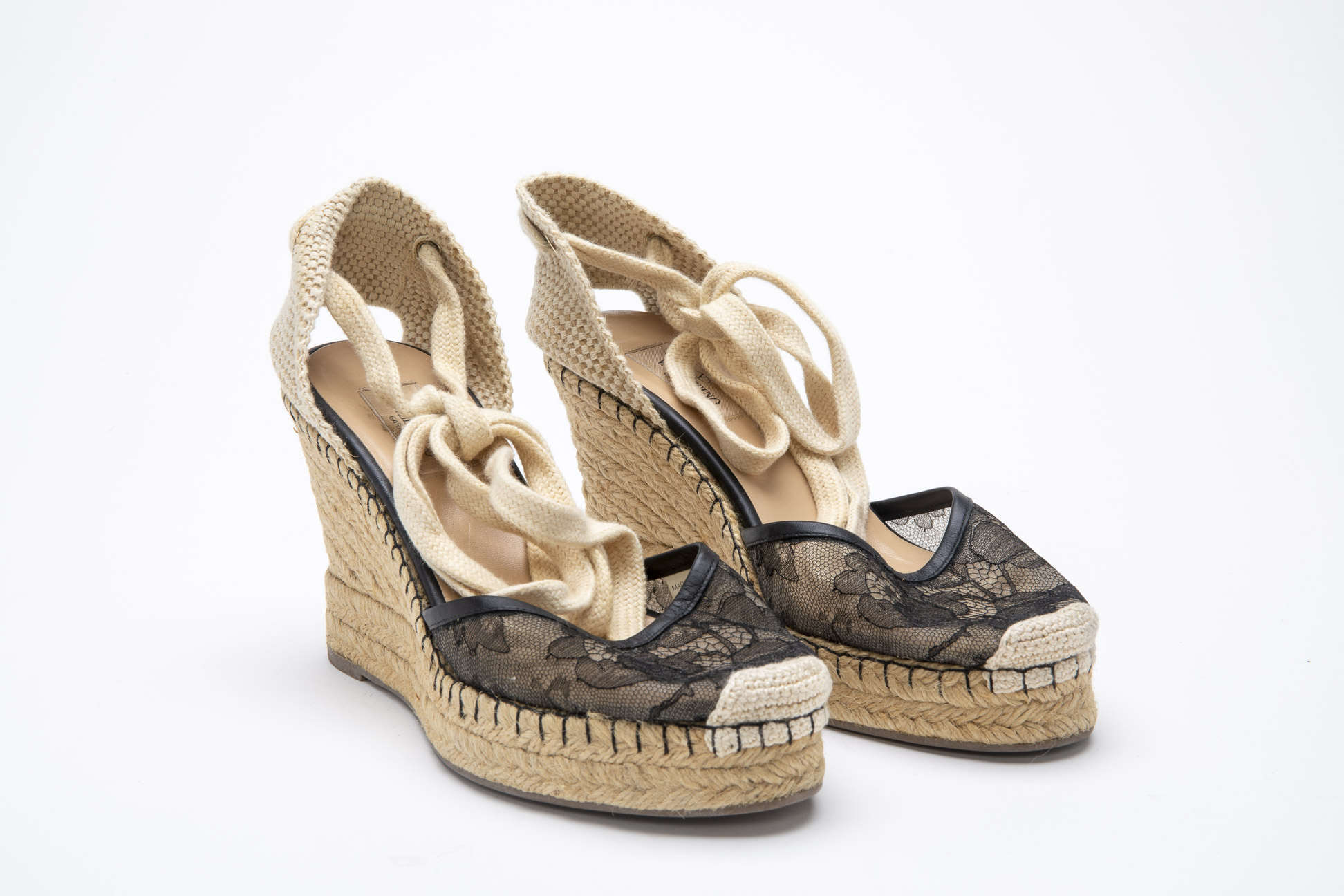 A PAIR OF VALENTINO LACE AND CANVAS ESPADRILLE SANDALS EU 37