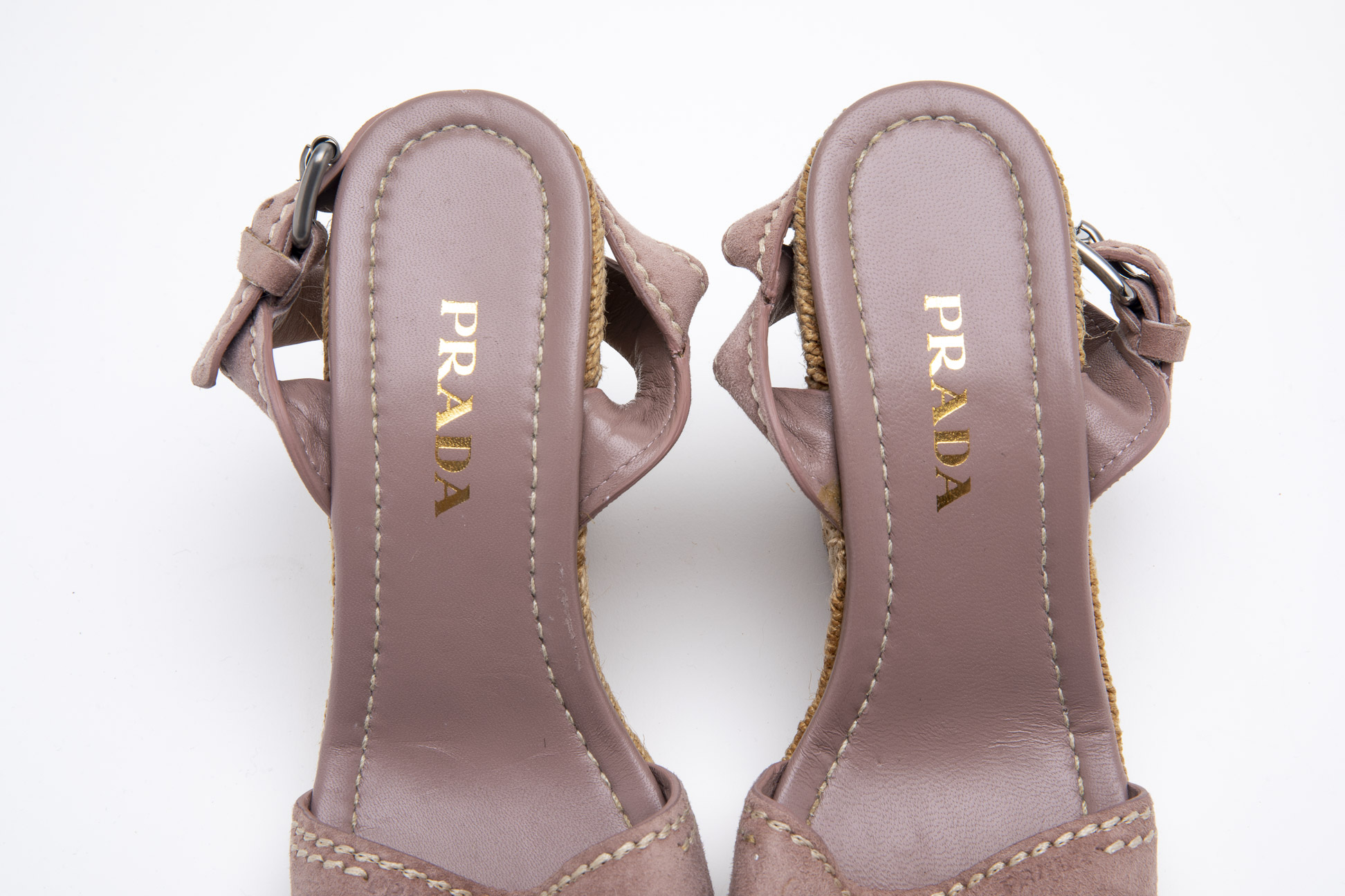 A PAIR OF PRADA MAUVE SUEDE WEDGE ESPADRILLES EU 37 - Image 4 of 4