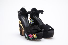 A PAIR OF DOLCE & GABBANA BLACK PLATFORM SANDALS EU 37.5