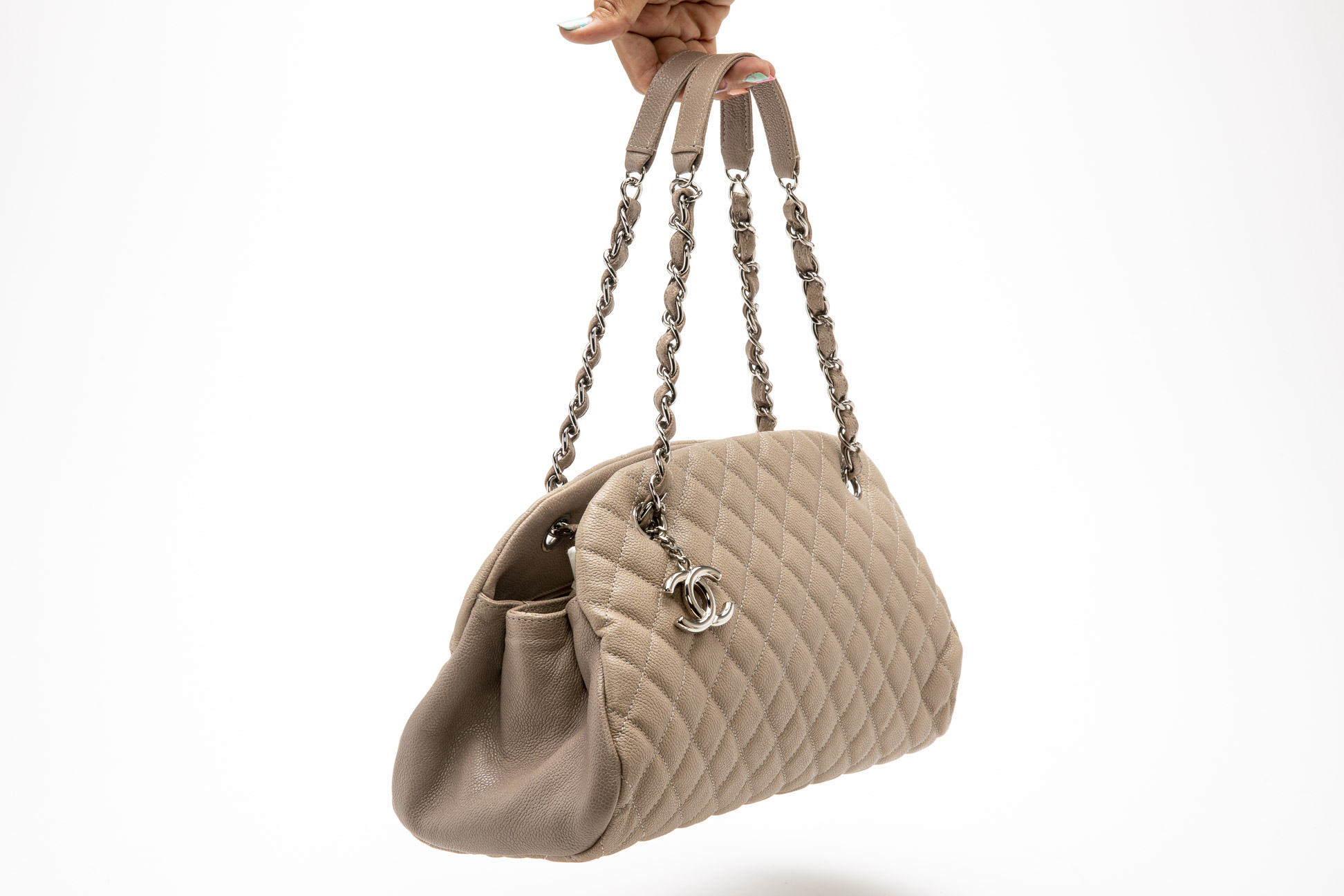 A CHANEL "JUST MADEMOISELLE" BOWLING BAG - Image 5 of 5
