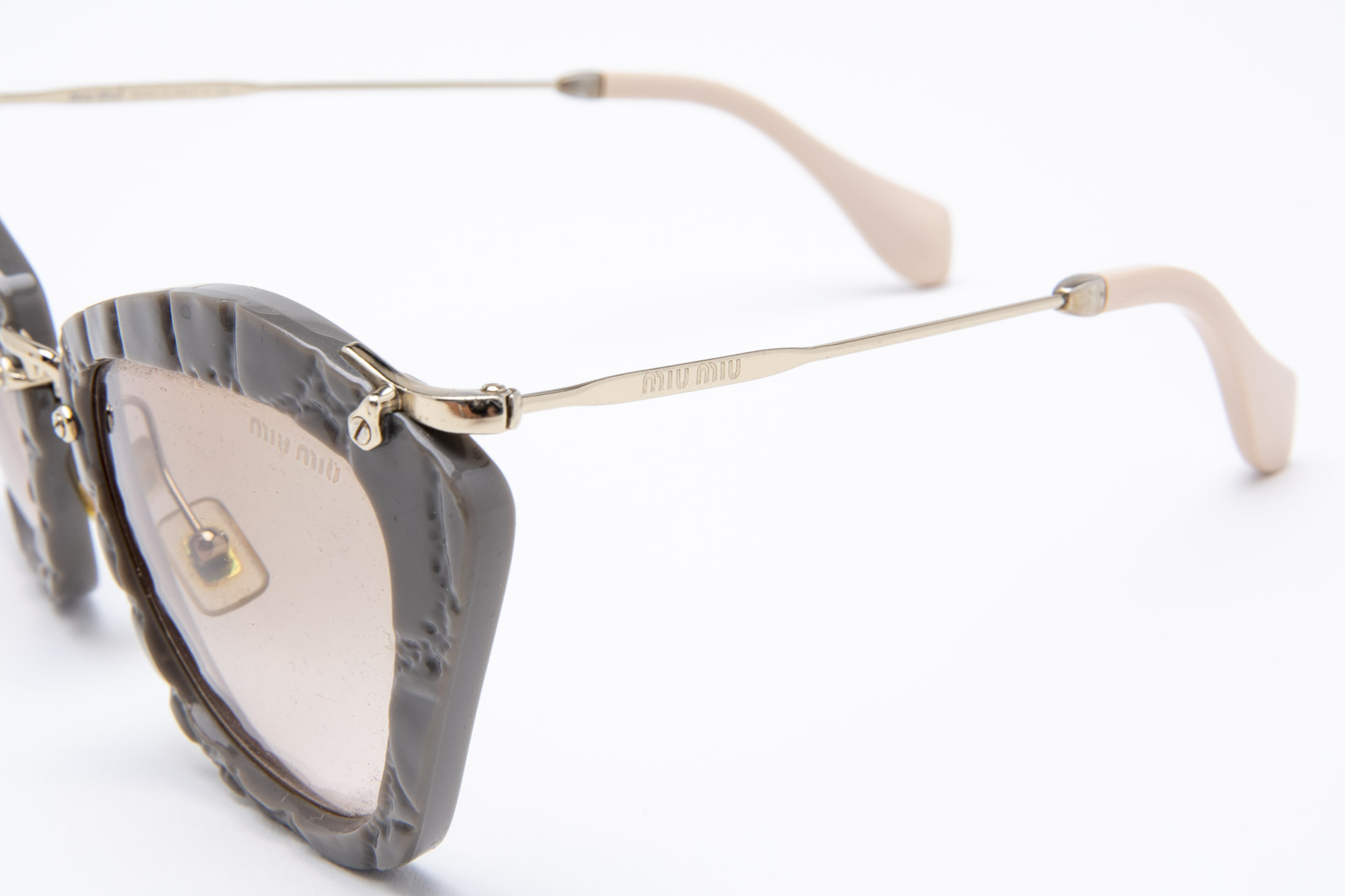 TWO PAIRS OF MIU MIU CAT EYE SUNGLASSES - Image 3 of 6