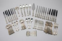 A LARGE PART SERVICE OF AMERICAN SILVER FLATWARE