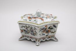 A HEXAGONAL PORCELAIN BOX AND A JARDINIERE