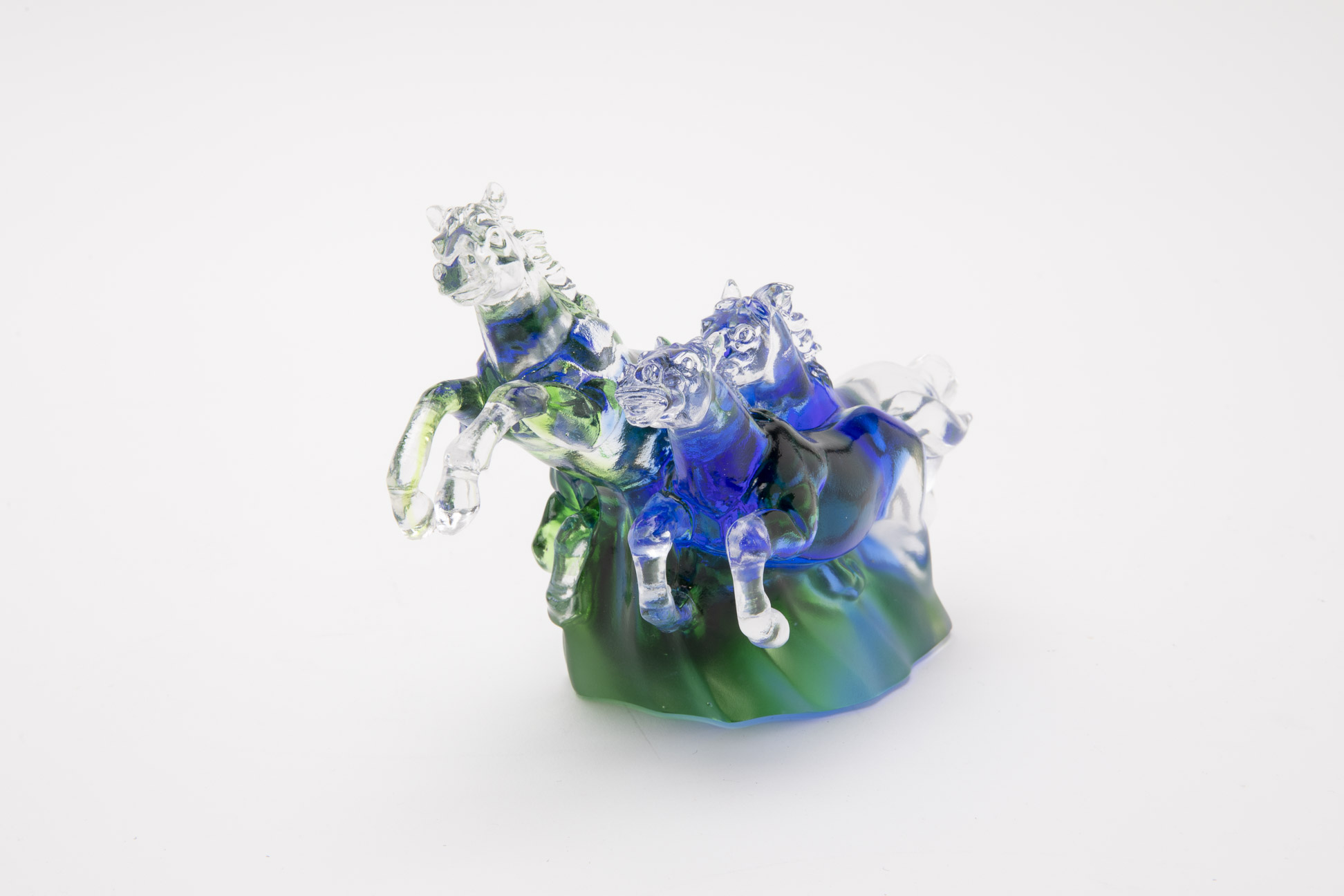 A TITTOT CRYSTAL FIGURE 'TAKING THE LEAD' - Image 2 of 4