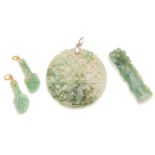 A GROUP OF JADE JEWELLERY