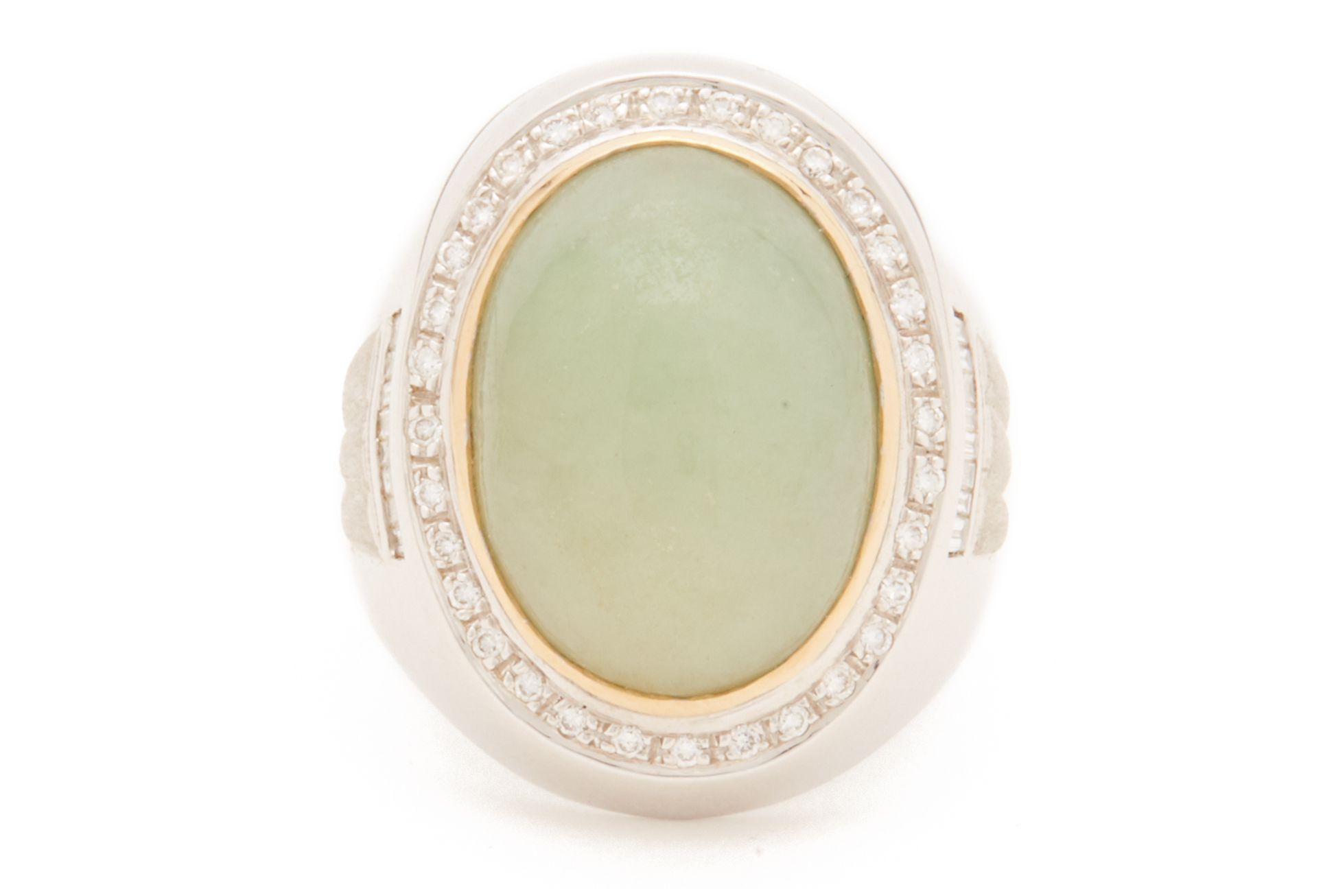 A MEN'S JADE AND DIAMOND RING