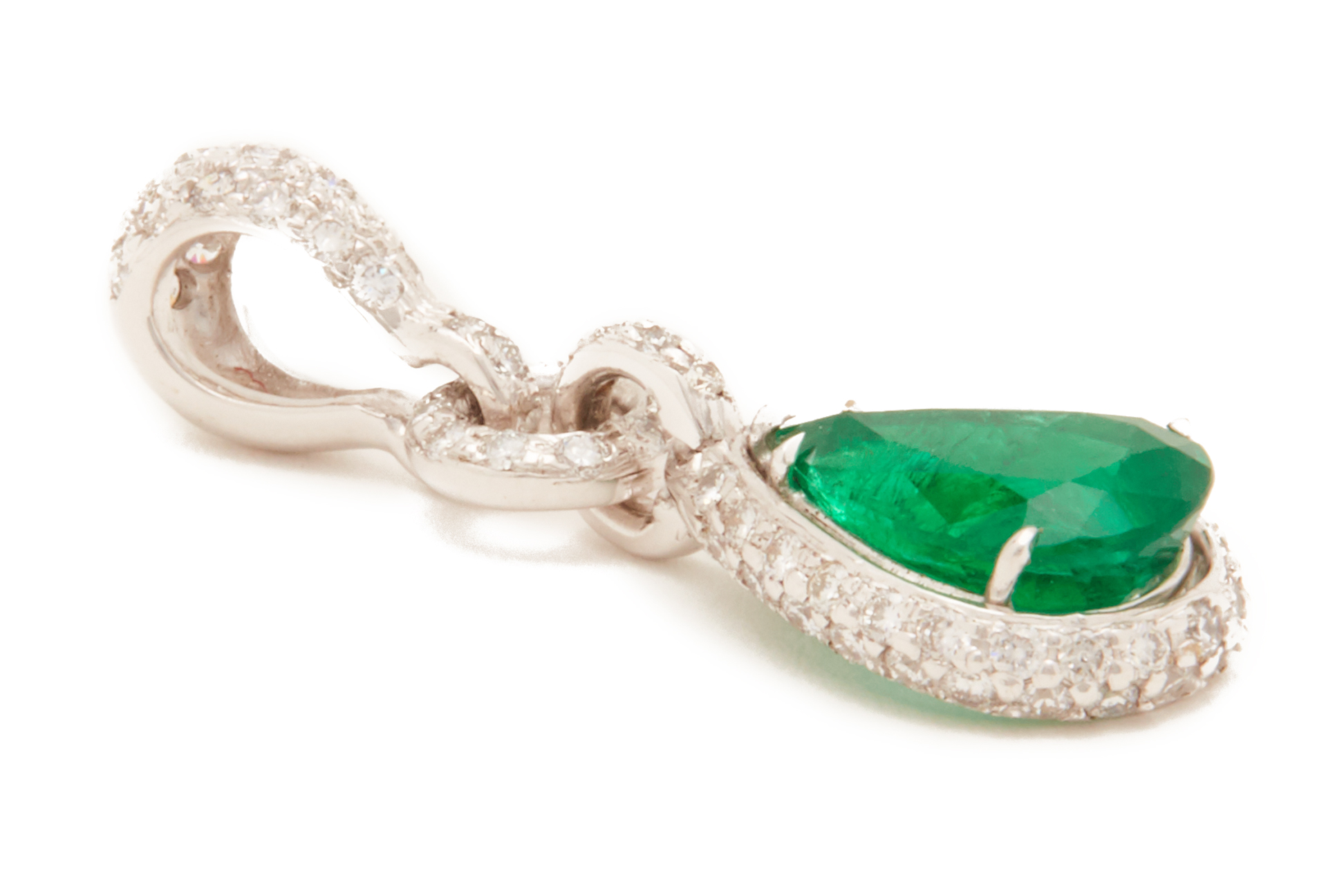 AN EMERALD AND DIAMOND PENDANT - Image 2 of 2