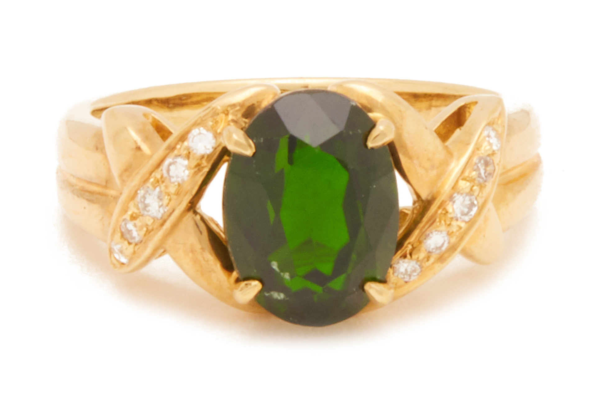 A CHROME DIOPSIDE AND DIAMOND RING