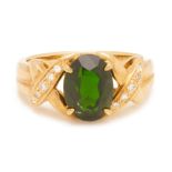 A CHROME DIOPSIDE AND DIAMOND RING