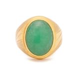 A MEN'S CABOCHON JADE RING