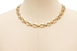 AN ITALIAN GOLD NECKLACE
