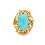 A TURQUOISE SINGLE STONE RING