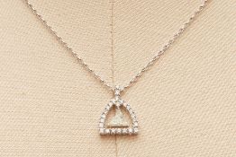 A DIAMOND PENDANT NECKLACE