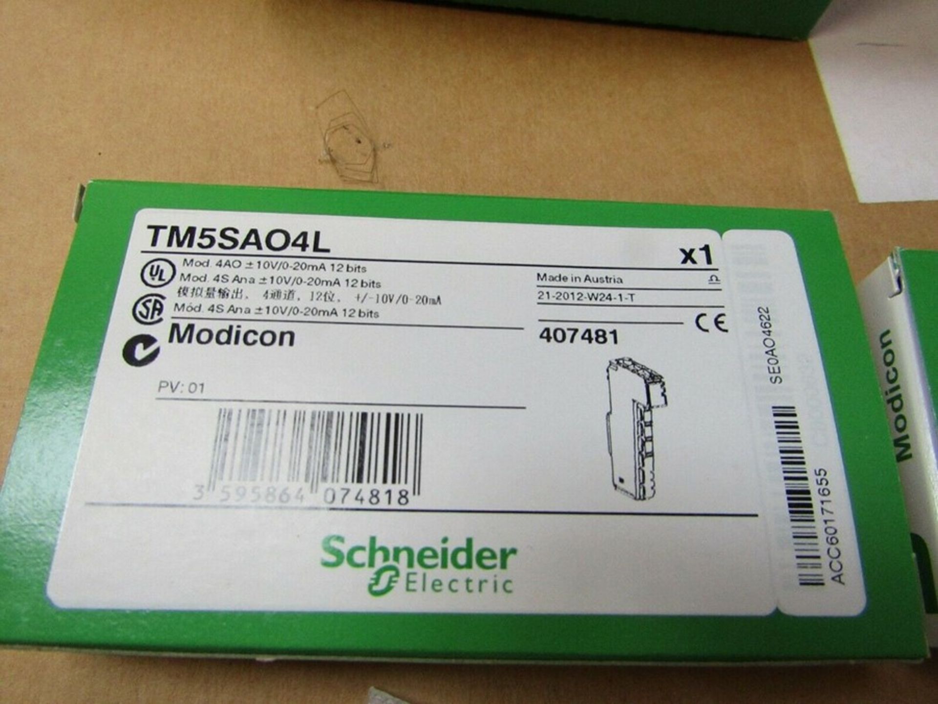 Schneider Electric TM5 M258 PLC I/O Analogue Module Kit - TM5SAO4LK S3 7702491 - Image 3 of 6