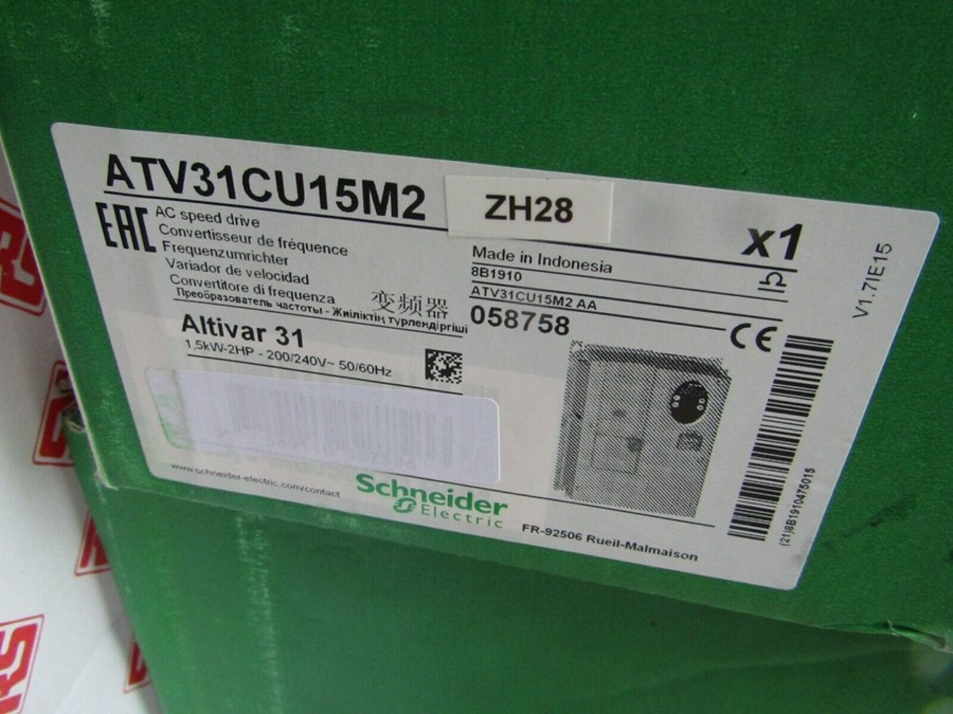 Schneider Altivar Inverter Drive 1 Phase In 7.8A 1.5kW ALTV31 585 6152517 - Image 2 of 3