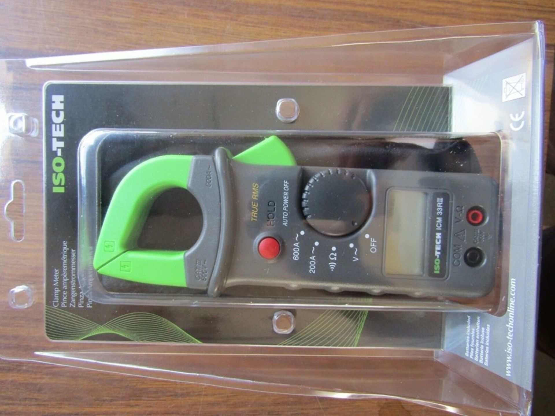 ISO-TECH ICM33RII Clamp Meter, Max Current 600A ac CAT III 300V J2 6973979