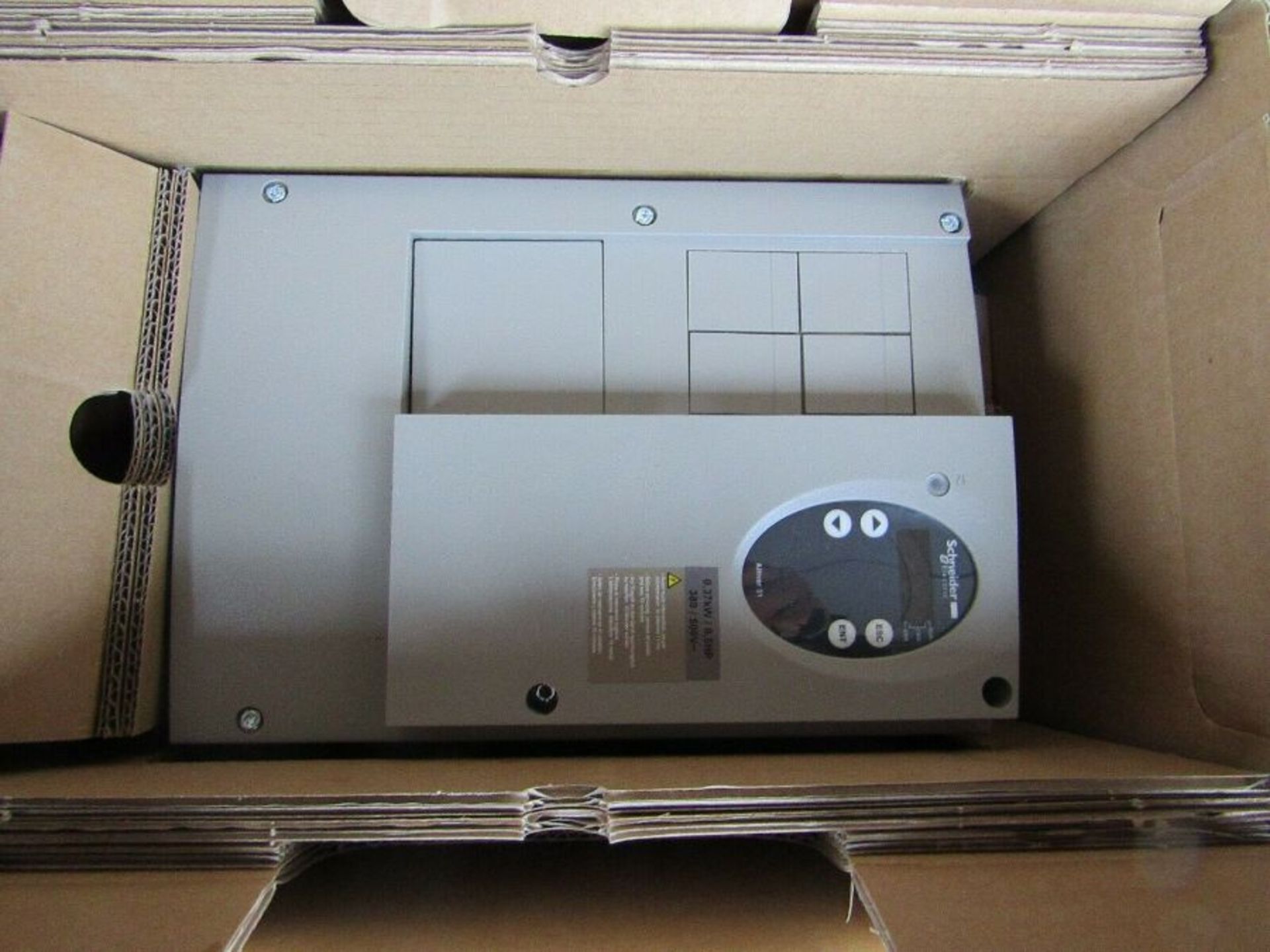 Schneider Altivar Inverter Drive 3-Phase 0.5-500Hz 0.37kW ALTV31 585 4775281