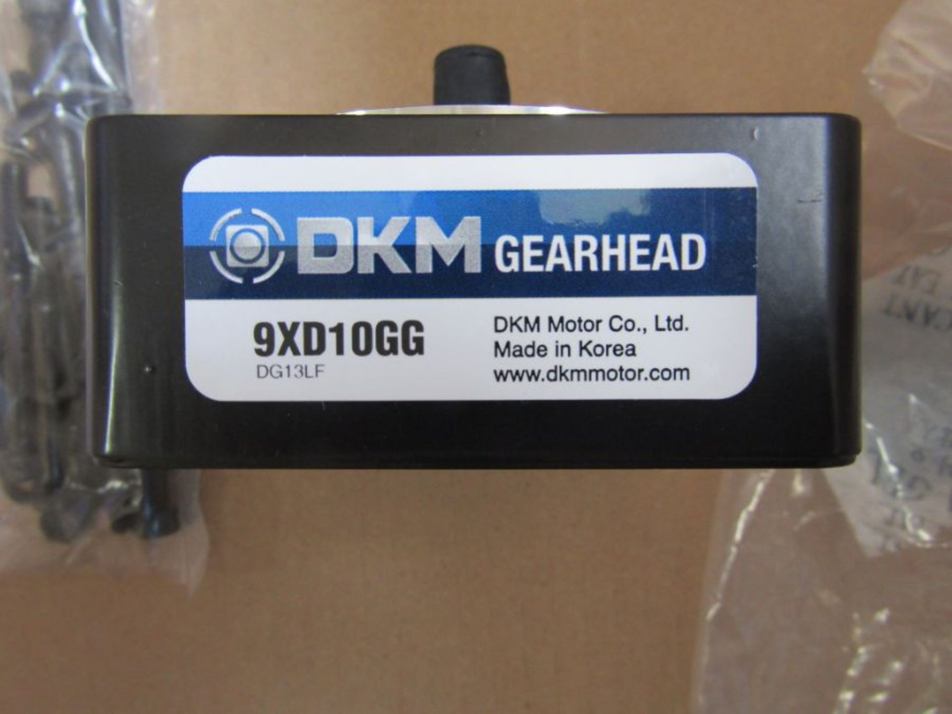 DKM Gearbox 9XD10GG 10:1 Gear Ratio - Head 1033930 - Image 3 of 4