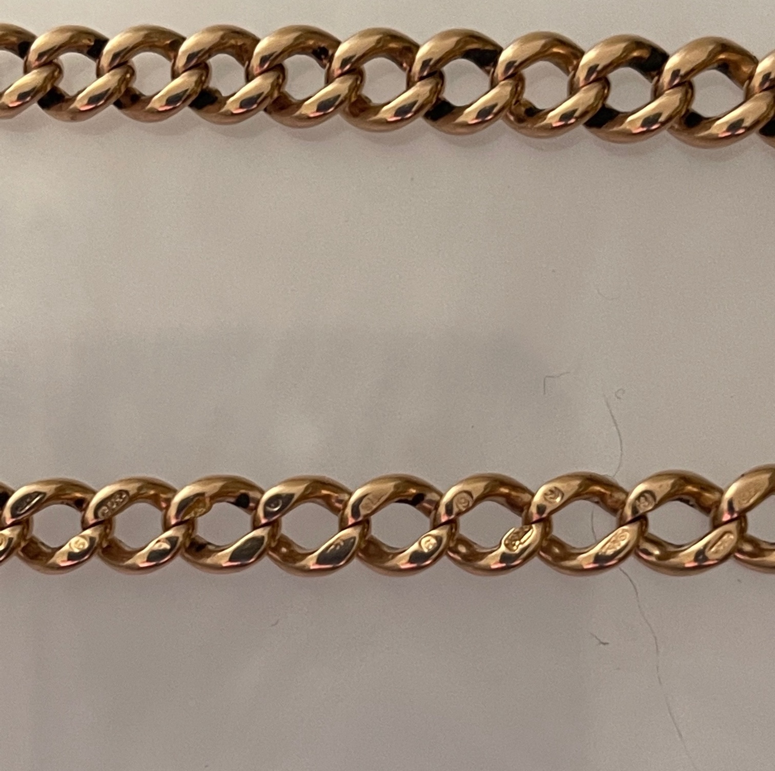 Antique 9ct Gold Watch Chain - 45.5cm long and weighing 27.4 grams. - Image 5 of 6