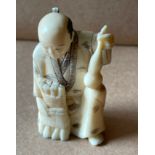 Lot of small Chinese Ivory Figure - 66mm tall - 47grams.