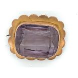 Antique 9ct Gold Mounted Amethyst Brooch - 25mm x 20mm - 6.7 grams.