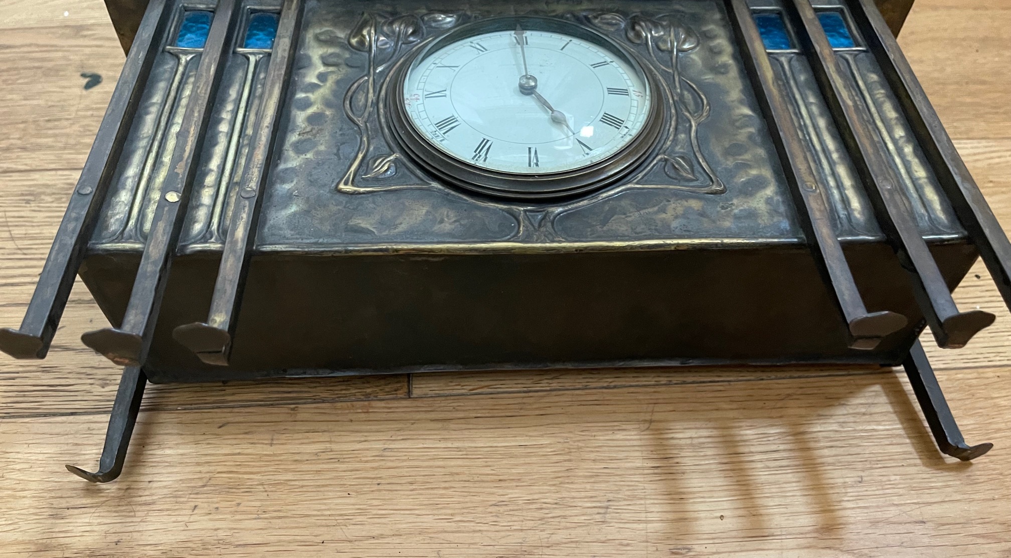 Antique Arts&Crafts Brass Mantel Clock - 13 1/4" x 7 1/2" x 4 3/8". - Image 7 of 11