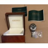 Vintage Boxed Seiko Futura Kinetic Watch - working order with booklets.