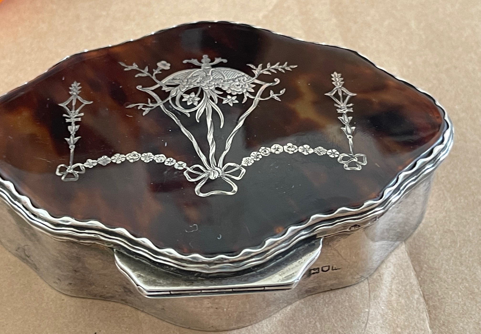 Antique Silver and Tortoiseshell Lidded Box 4 3/4" x 3 1/2" x 1 1/4". - Image 5 of 8