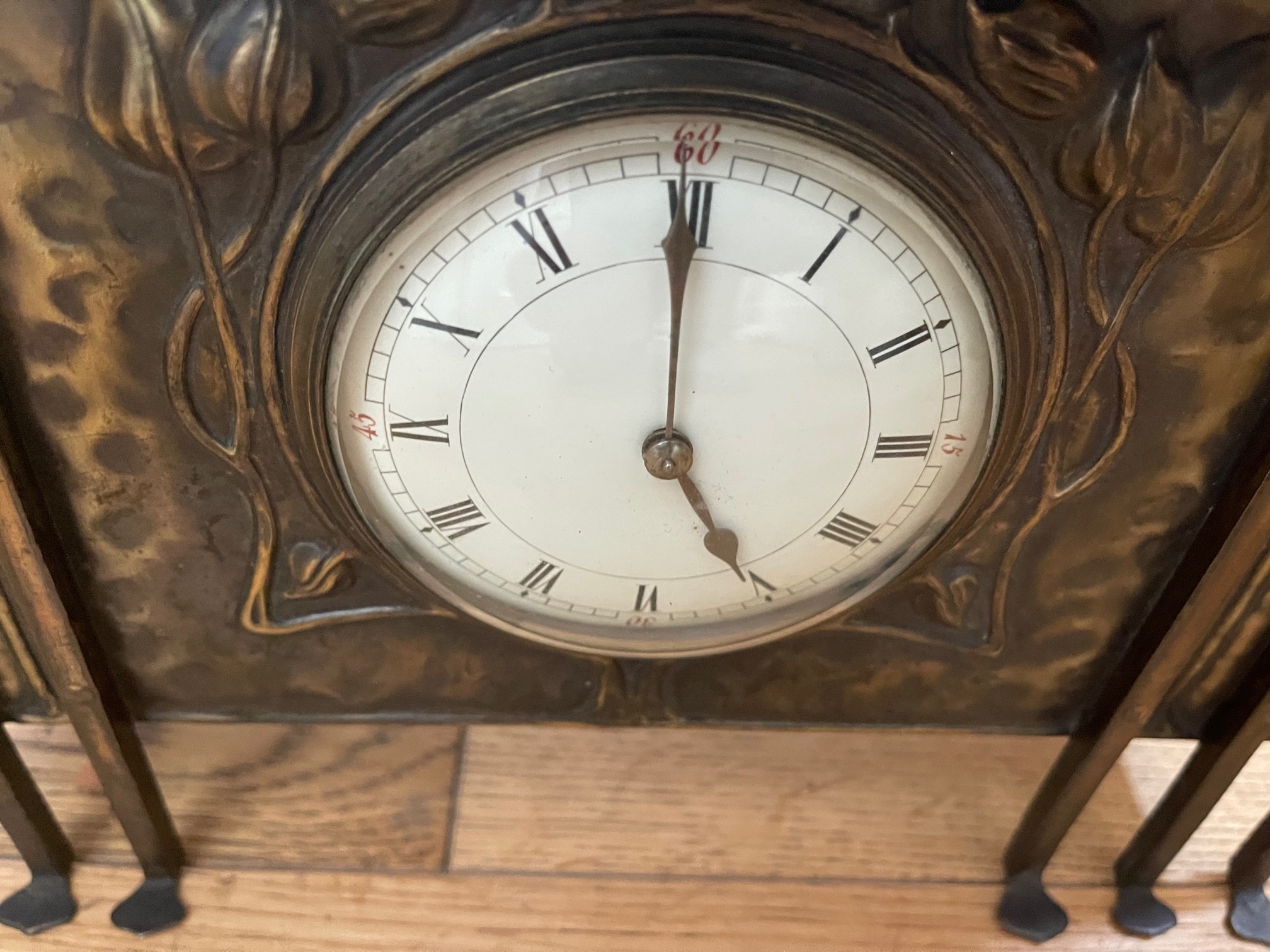 Antique Arts&Crafts Brass Mantel Clock - 13 1/4" x 7 1/2" x 4 3/8". - Image 6 of 11