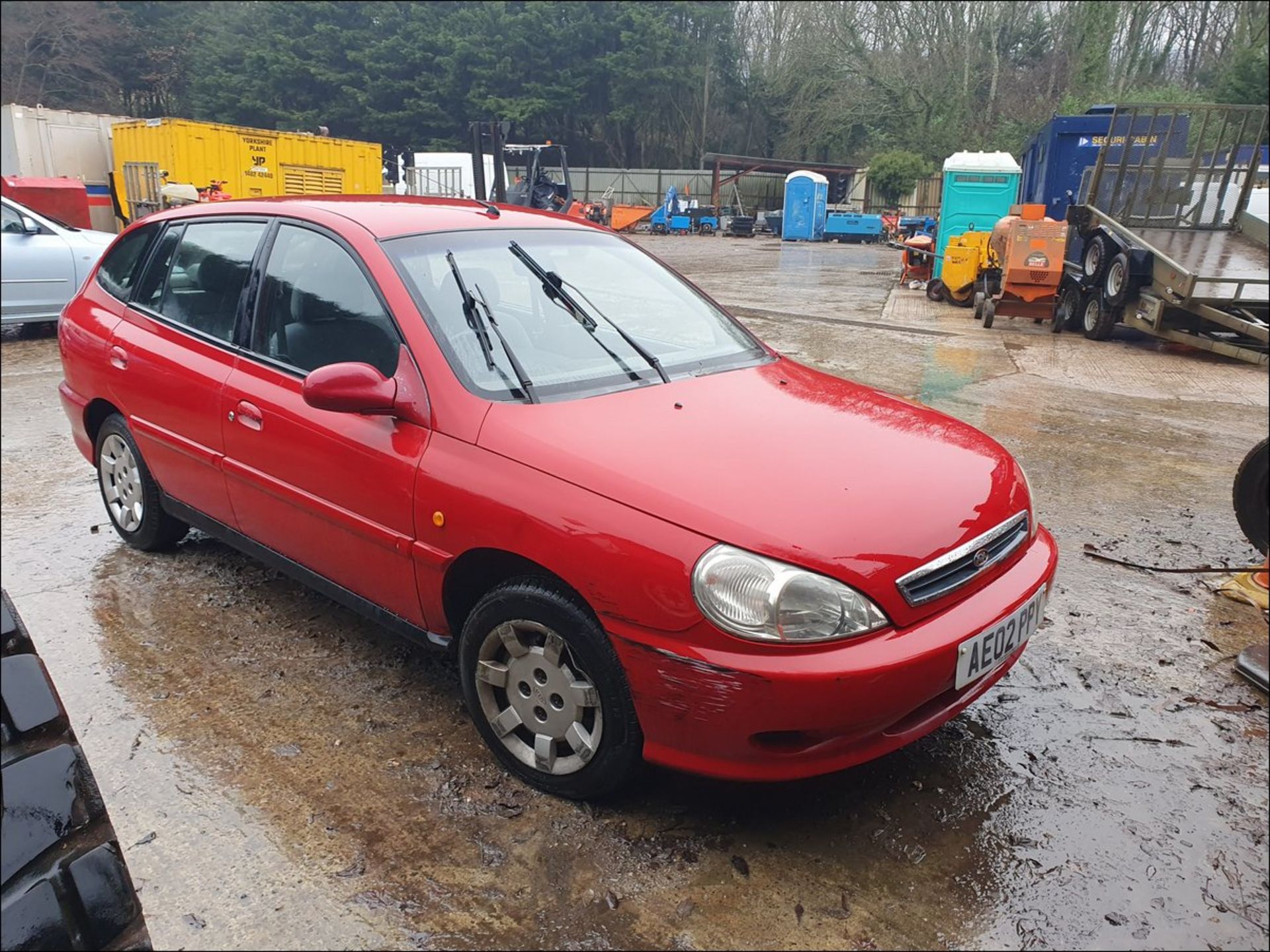 02/02 KIA RIO LX AUTO - 1343cc 5dr Hatchback (Red, 55k) - Image 7 of 9