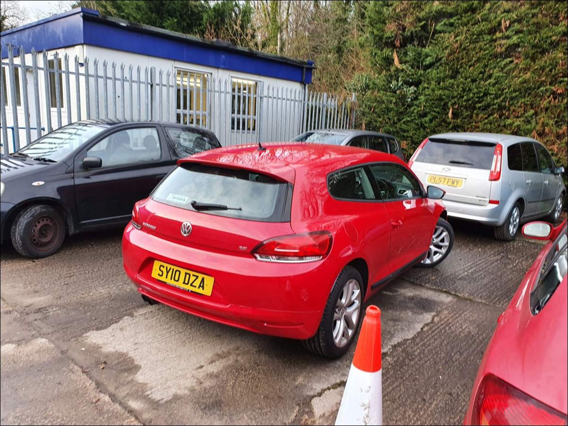 10/10 VOLKSWAGEN SCIROCCO TSI - 1390cc 2dr Coupe (Red, 107k) - Image 3 of 9