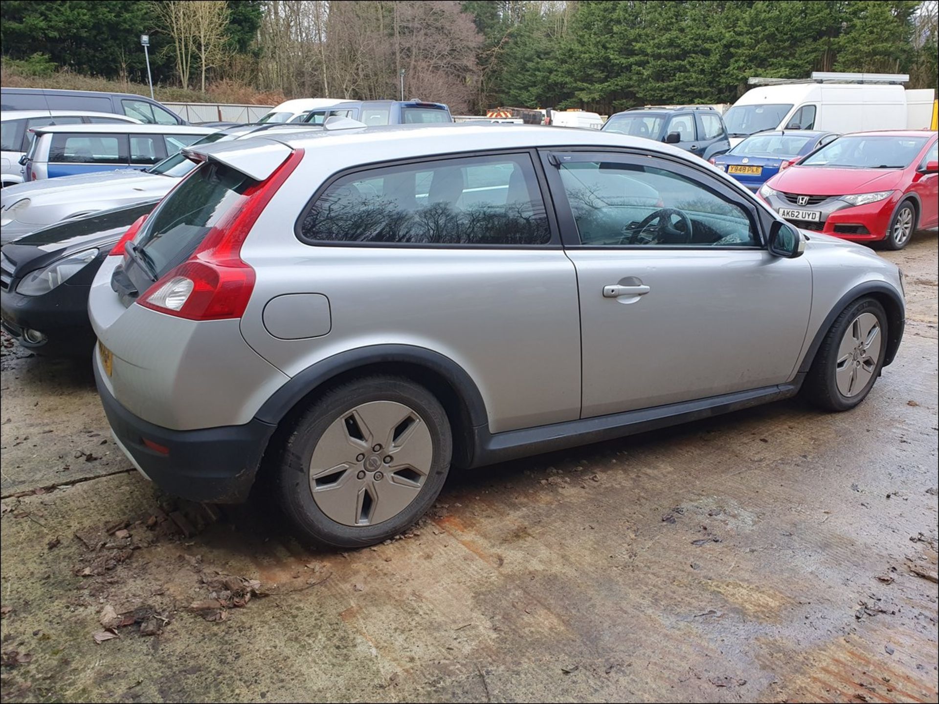 09/59 VOLVO C30 S DRIVE D - 1560cc 3dr Hatchback (Silver, 88k) - Image 3 of 9