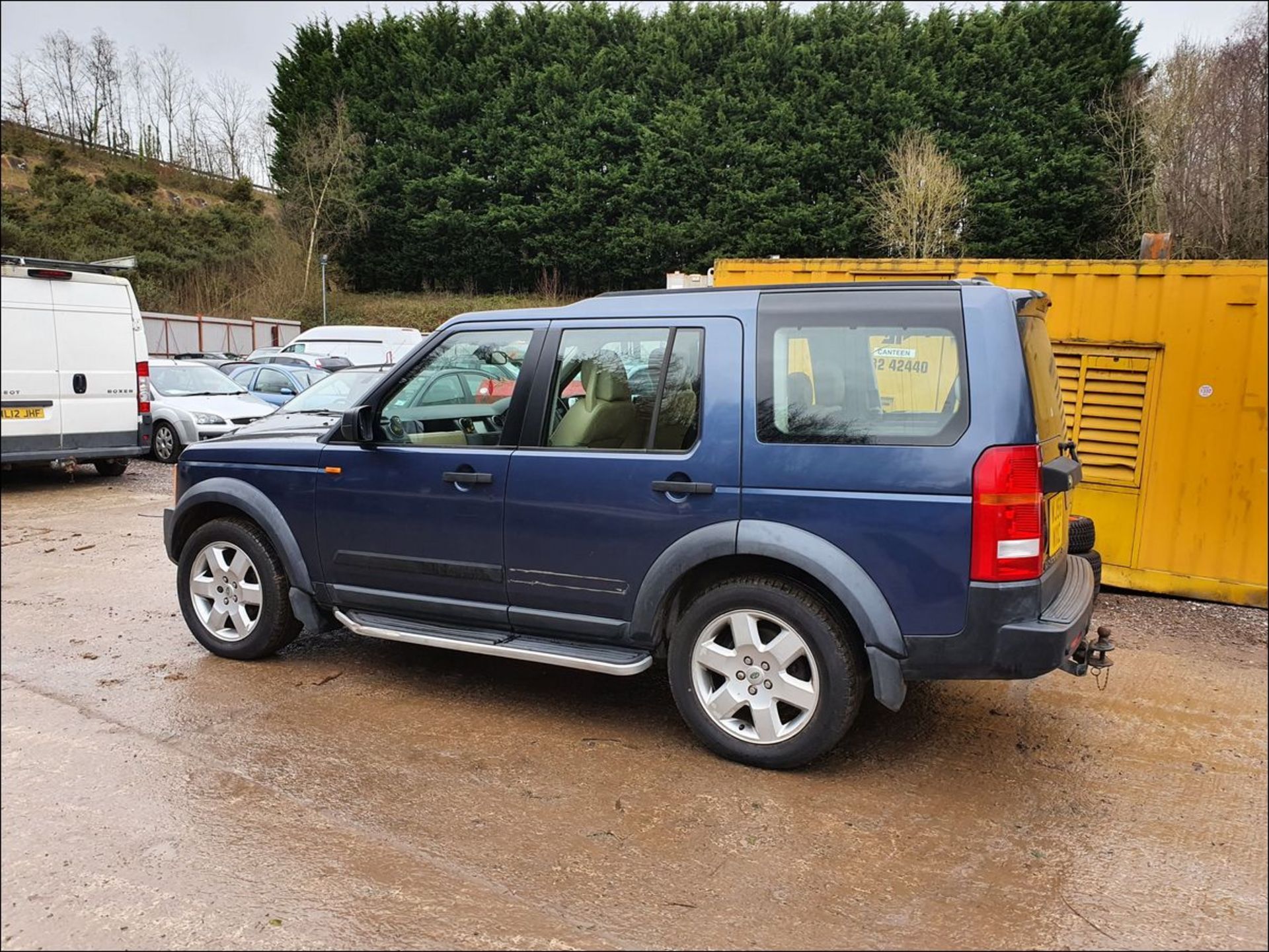 06/56 LAND ROVER DISCOVERY 3 TDV6 AUTO - 2720cc 5dr Estate (Blue, 161k) - Image 3 of 9