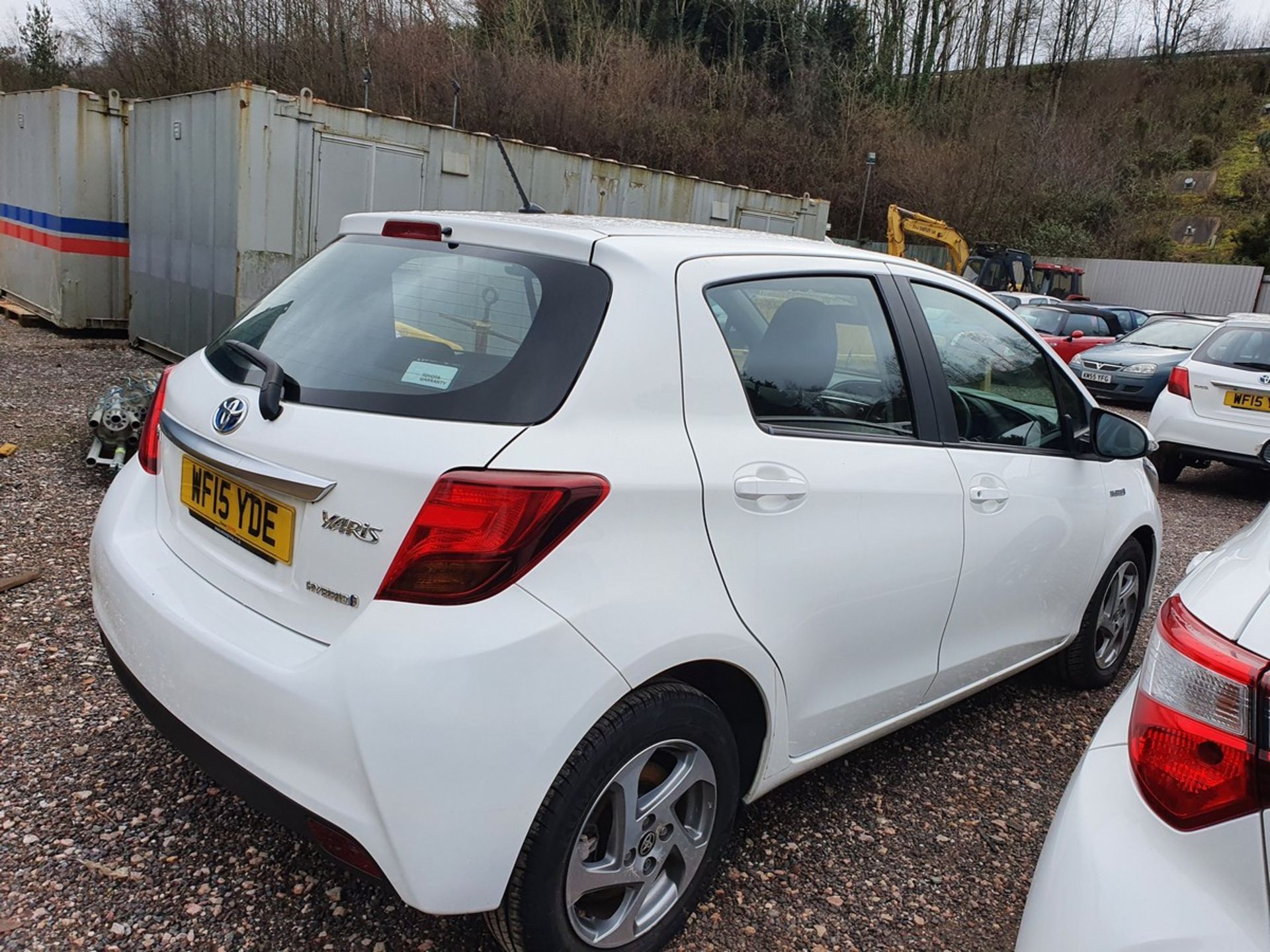 15/15 TOYOTA YARIS HYBRID ICON CVT - 1497cc 5dr Hatchback (White, 33k) - Image 16 of 21