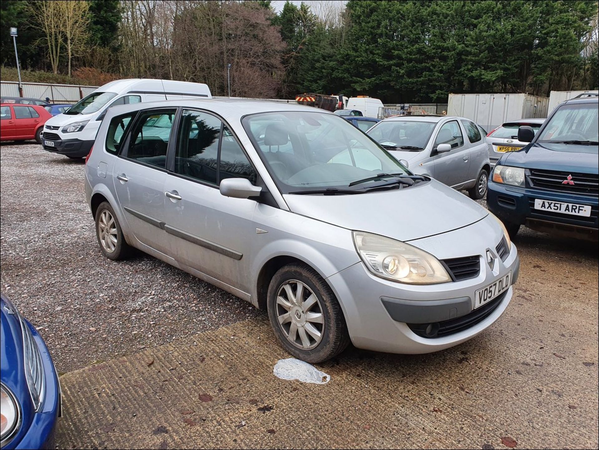 07/57 RENAULT G-SCENIC DYN-7 VVT - 1598cc 5dr MPV (Silver, 119k) - Image 9 of 9