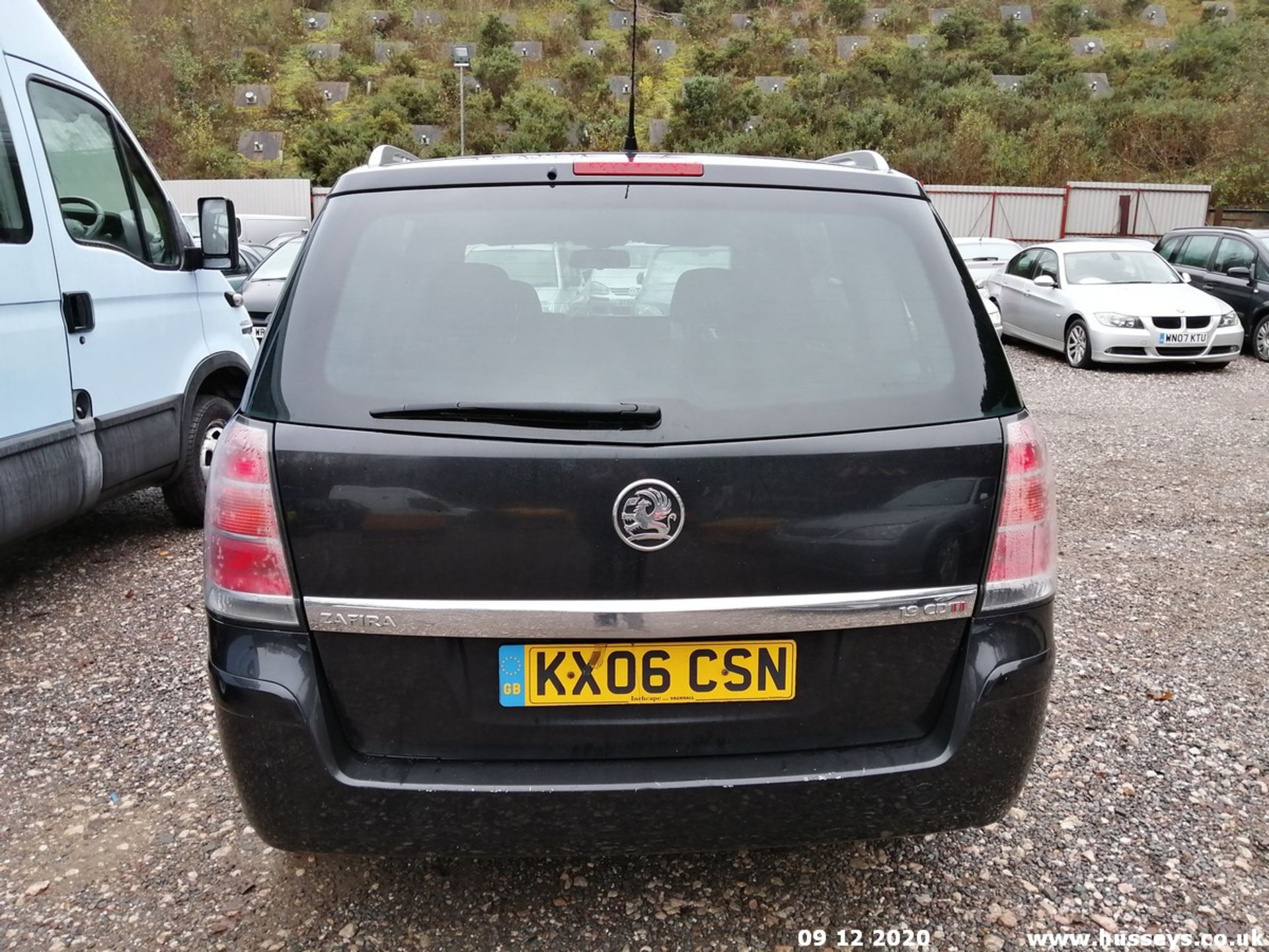 06/06 VAUXHALL ZAFIRA DESIGN CDTI 150 E4 - 1910cc 5dr MPV (Black, 136k) - Image 4 of 10