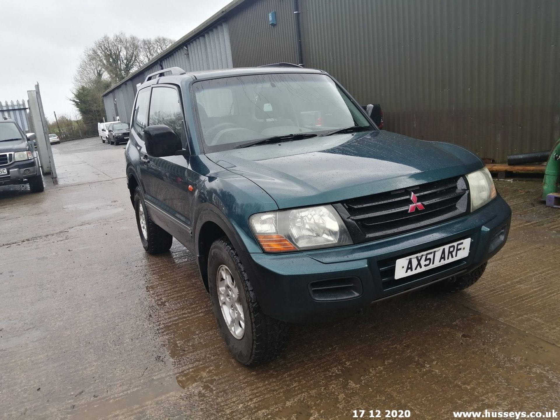 01/51 MITSUBISHI SHOGUN CLASSIC DI-D - 3200cc 3dr Estate (Green, 85k) - Image 3 of 13